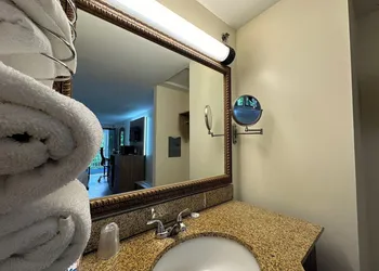 USA Inn hotel thumbnail 5