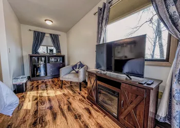 Timber Pointe Resort hotel thumbnail 5