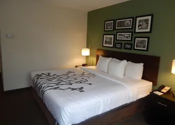 Sleep Inn & Suites Evergreen I-65 hotel thumbnail 8