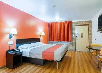 Motel 6 Safford, AZ hotel thumbnail 8