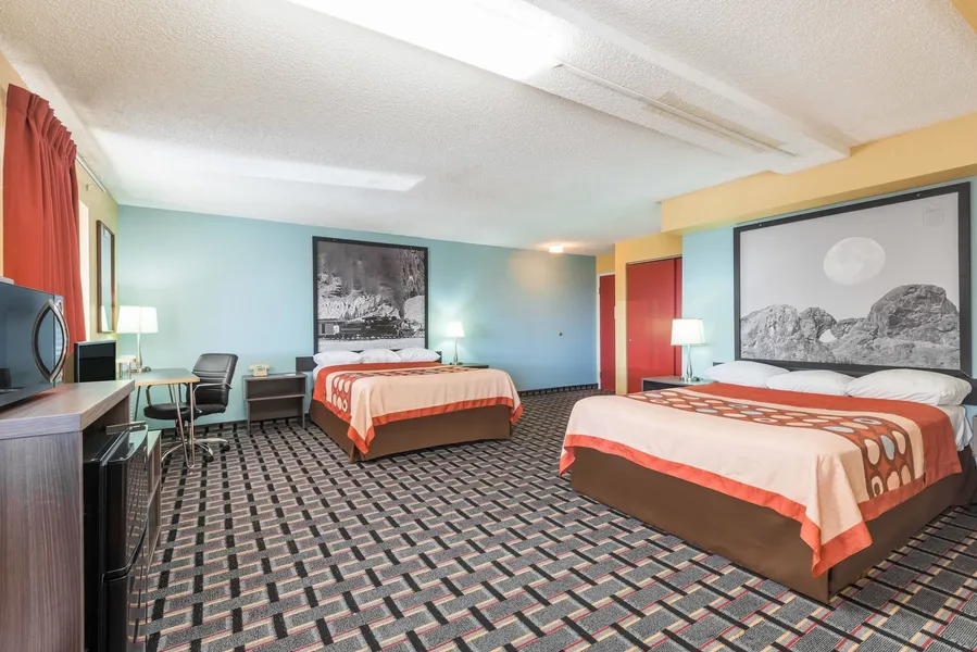 Super 8 by Wyndham Henderson North East Denver hotel detail image 6