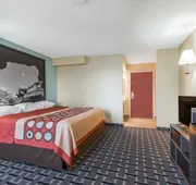 Super 8 by Wyndham Henderson North East Denver hotel detail image 7