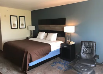 AmericInn by Wyndham Maquoketa hotel thumbnail 3