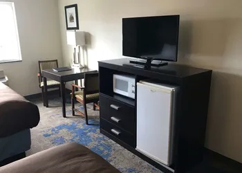 AmericInn by Wyndham Maquoketa hotel thumbnail 7