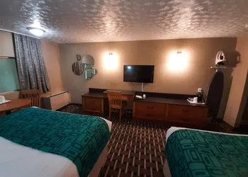 Howard Johnson by Wyndham Woodstock NB hotel thumbnail 5