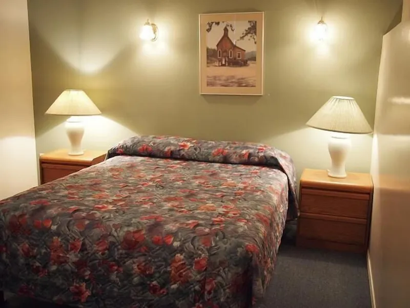 Whale's Tail Guest Suites hotel detail image 2