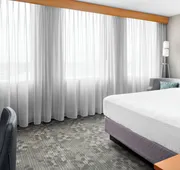 Courtyard by Marriott Edmonton Downtown hotel detail image 5
