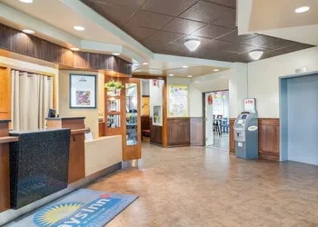 Days Inn by Wyndham Berthierville hotel thumbnail 2
