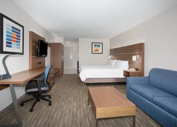 Holiday Inn Express & Suites Tucson by IHG hotel thumbnail 6