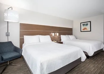Holiday Inn Express & Suites Tucson by IHG hotel thumbnail 7
