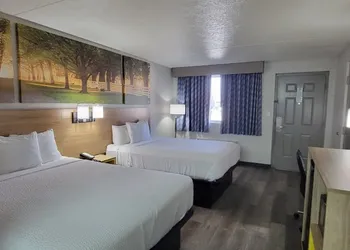 Days Inn by Wyndham Conway hotel thumbnail 6