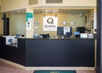 Quality Inn & Suites Camarillo - Oxnard hotel thumbnail 3