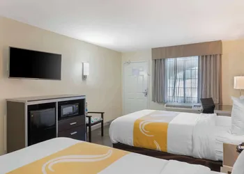 Quality Inn & Suites Camarillo - Oxnard hotel thumbnail 6