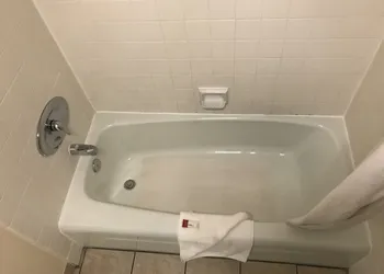Days Inn by Wyndham San Jose hotel thumbnail 3