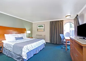 Days Inn by Wyndham San Jose hotel thumbnail 5