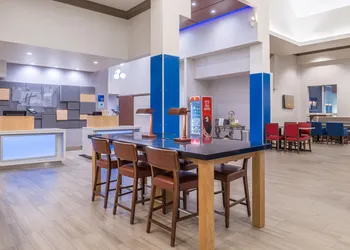 Holiday Inn Express Mystic by IHG hotel thumbnail 2