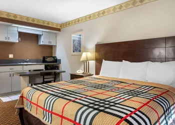 Rodeway Inn New Port Richey hotel thumbnail 5