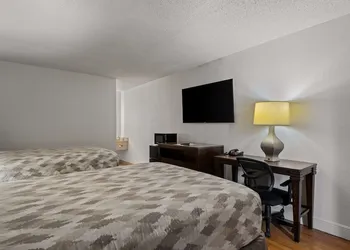 Americas Best Value Inn Orlando hotel thumbnail 8