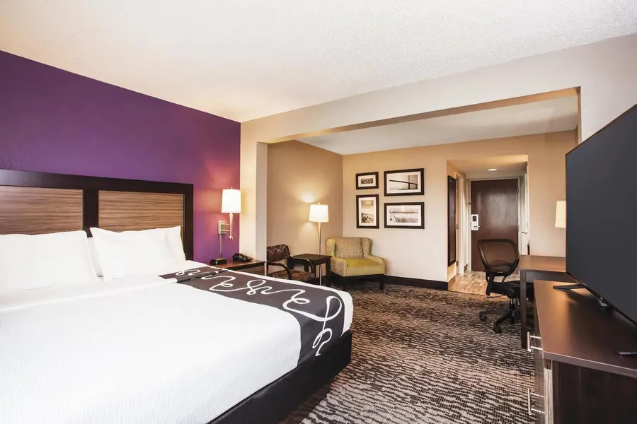 Comfort Inn & Suites Clearwater South - Pinellas Park hotel detail image 6