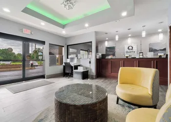 Quality Inn Adairsville - Calhoun South hotel thumbnail 2