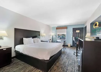 Quality Inn Adairsville - Calhoun South hotel thumbnail 5