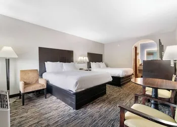 Quality Inn Adairsville - Calhoun South hotel thumbnail 8