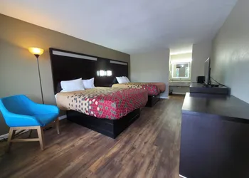 Econo Lodge Lavonia I-85 hotel thumbnail 4
