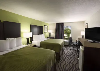 Days Inn by Wyndham Rome Downtown hotel thumbnail 7