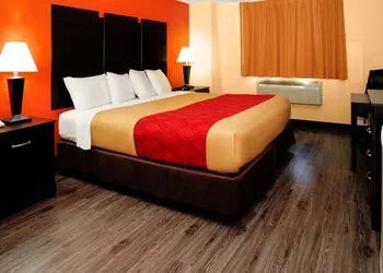 Econo Lodge Rome South hotel thumbnail 3