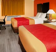 Econo Lodge Rome South hotel detail image 5