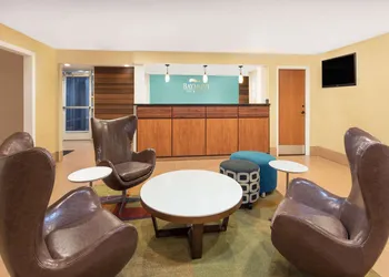 Baymont by Wyndham Savannah Midtown hotel thumbnail 2