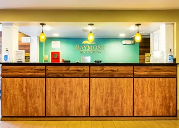 Baymont by Wyndham Savannah Midtown hotel thumbnail 3