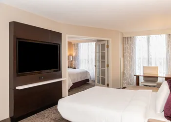 Chicago Marriott Suites Deerfield hotel thumbnail 6