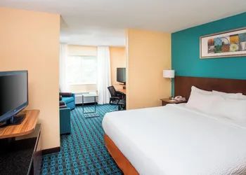 Fairfield Inn & Suites Quincy hotel thumbnail 7