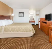 Super 8 by Wyndham Goodland hotel detail image 4