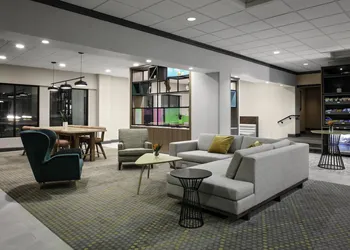 Holiday Inn Hotel & Suites Boston - Peabody by IHG hotel thumbnail 2