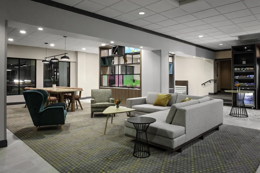 Holiday Inn Hotel & Suites Boston - Peabody by IHG hotel detail image 2