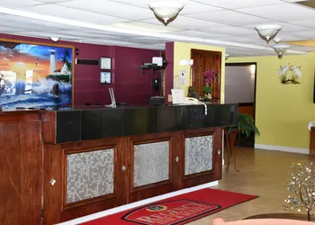 Regency Inn & Suites hotel thumbnail 3