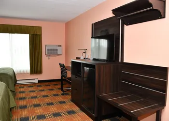 Regency Inn & Suites hotel thumbnail 5