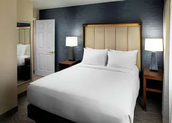 DoubleTree by Hilton Nashua hotel thumbnail 5