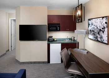 DoubleTree by Hilton Nashua hotel thumbnail 8