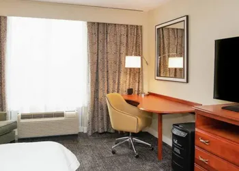 Hampton Inn Parsippany hotel thumbnail 8