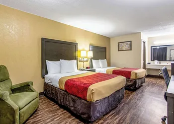 Econo Lodge Inn & Suites Matthews - Charlotte hotel thumbnail 7