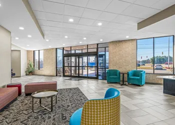 Sonesta Select Hotels Statesville hotel thumbnail 2
