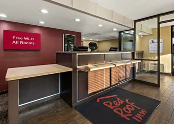 Red Roof Inn Cleveland - Independence hotel thumbnail 3
