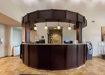 Comfort Suites Altoona North hotel thumbnail 2
