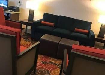 Comfort Suites Altoona North hotel thumbnail 3