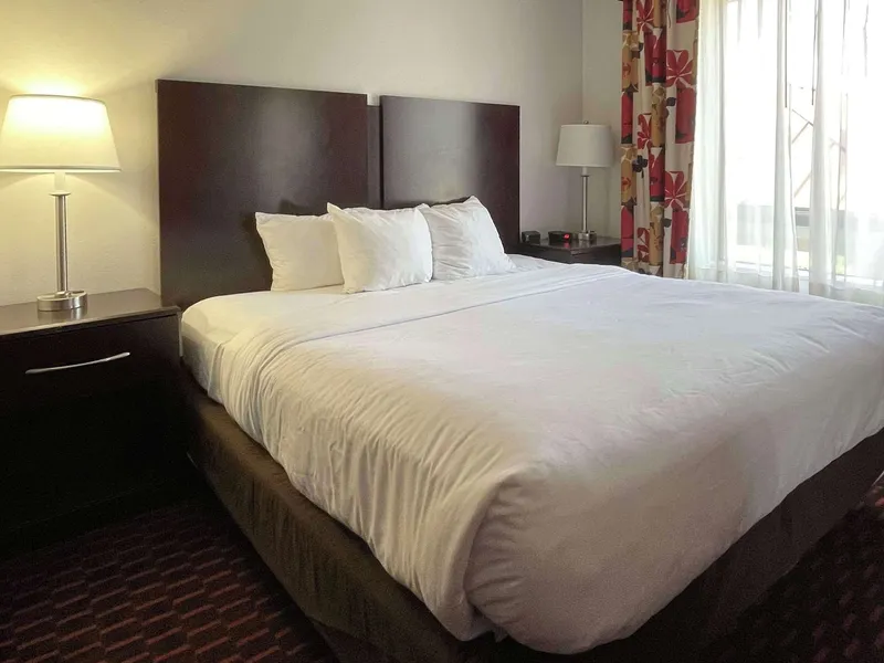 Comfort Suites Altoona North hotel detail image 6
