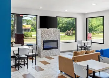Quality Inn Aiken North hotel thumbnail 5