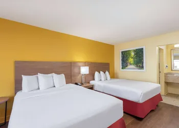 Days Inn by Wyndham Florence/I-95 North hotel thumbnail 6